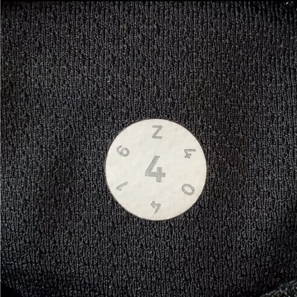 Lululemon Run Times Short (4")Mini Midnight Tulle Multi Black / Black - Picture 3 of 3